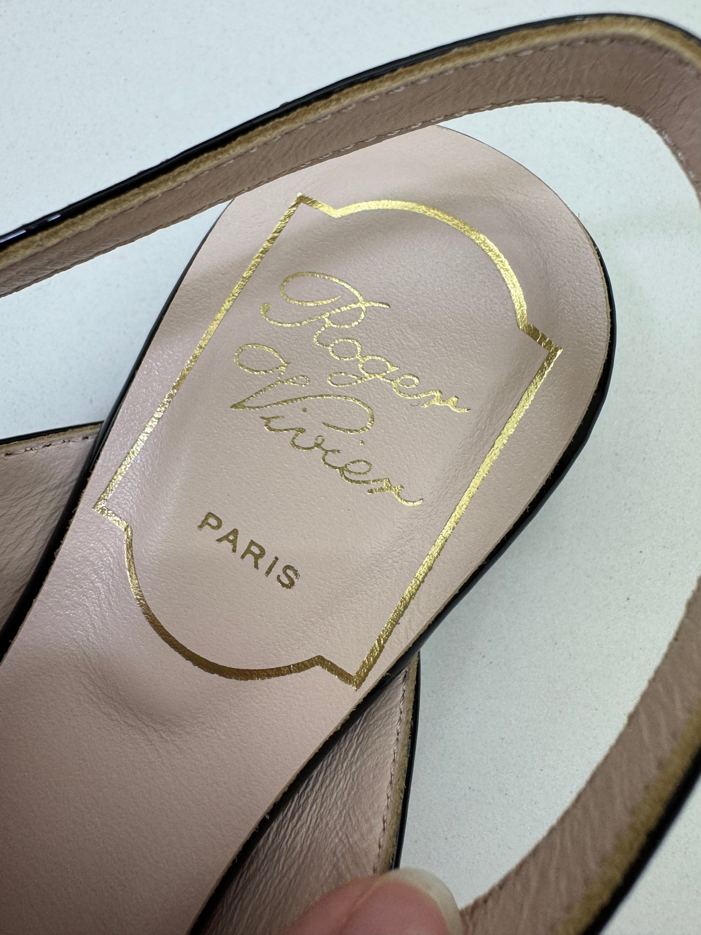 RV Slingback 漆皮黑色