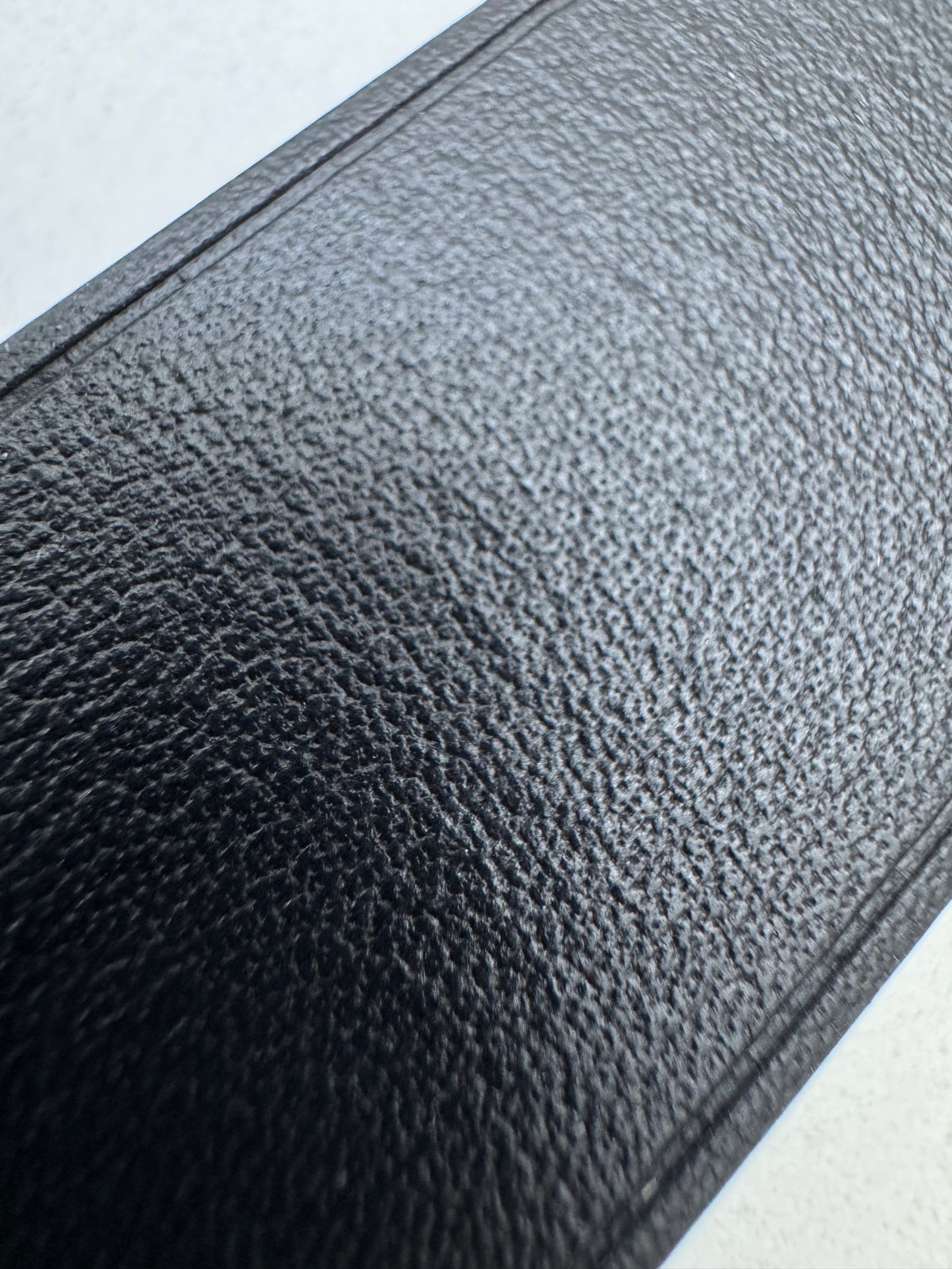 MIU MIU 鏤空扣皮帶