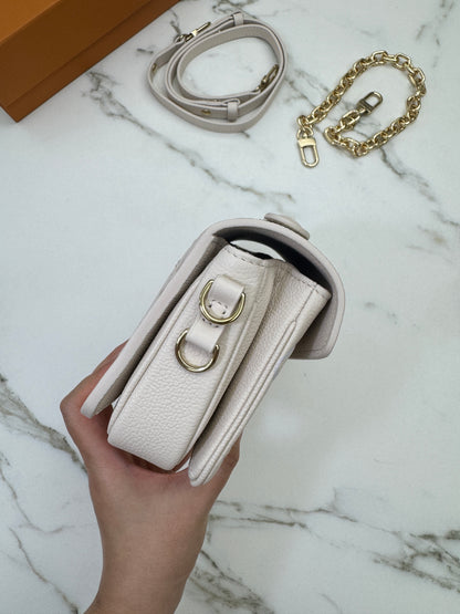 LV Pochette Metis East-West 漸變紫