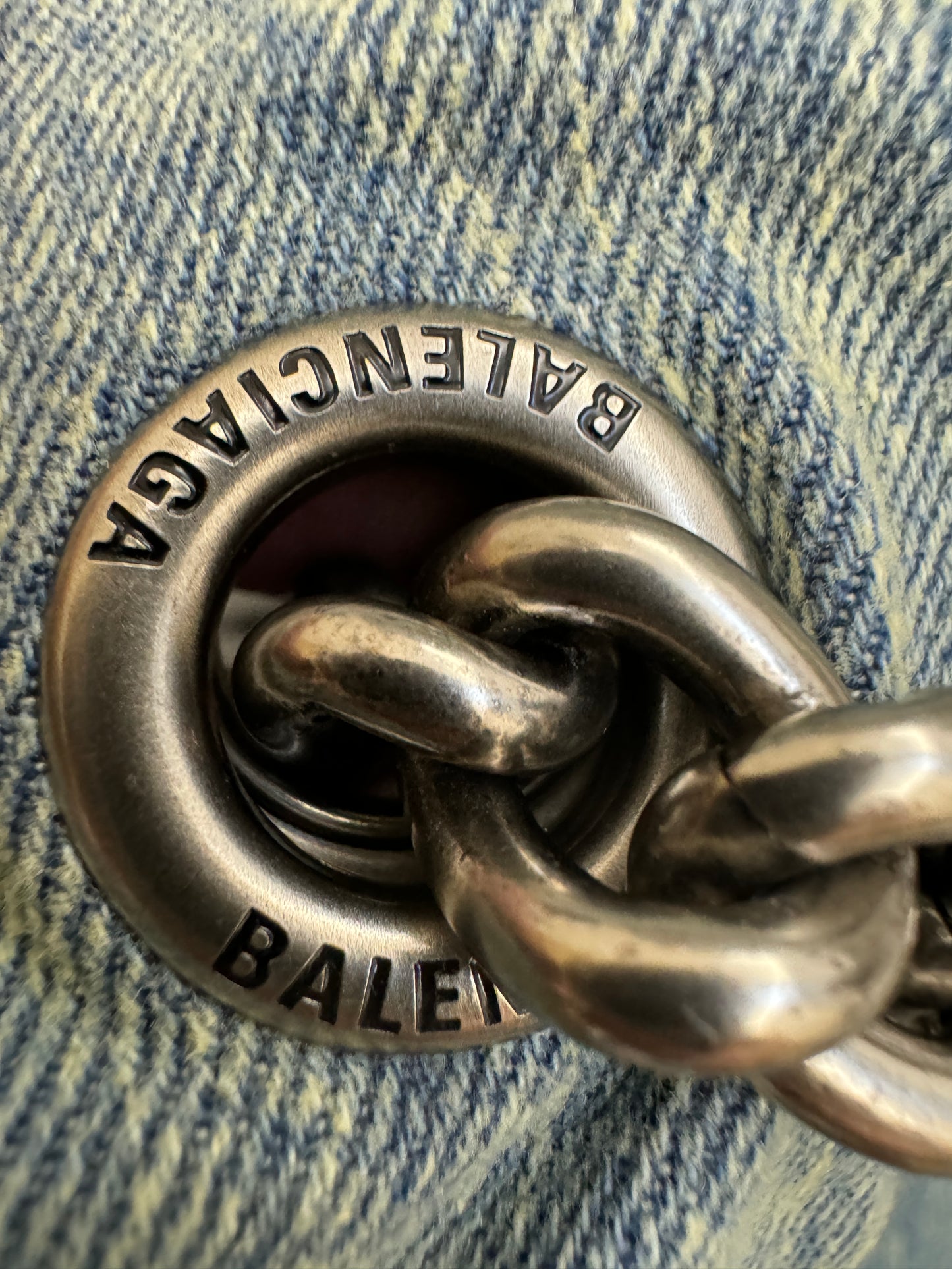 BALENCIAGA CRUSH 牛仔垃圾袋 Medium