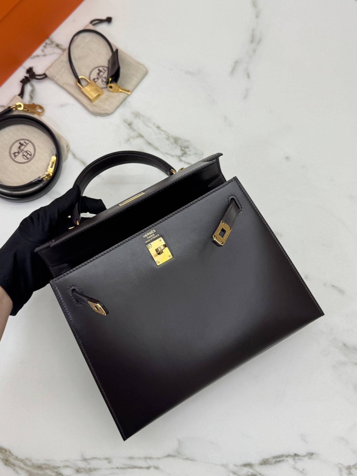 HERMES Kelly 25 烏木色Box皮金扣 外縫 Ebene Box Leather Seilier GHW