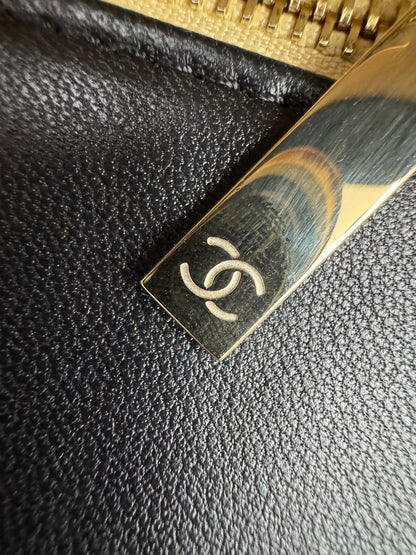 CHANEL 25K 亮面淺金球 Mini CF17 方胖子