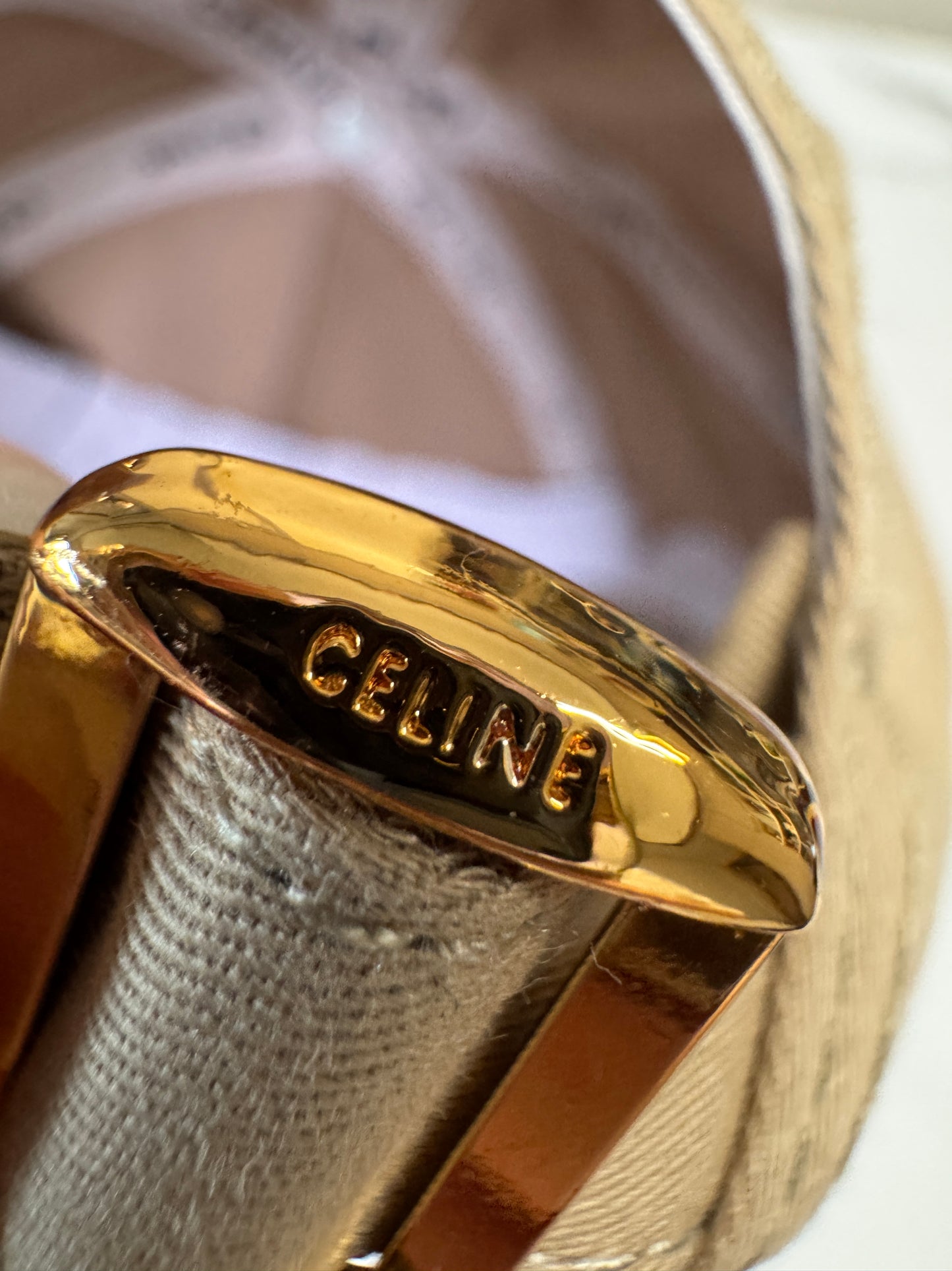 CELINE 凱旋門鴨舌帽 卡其色