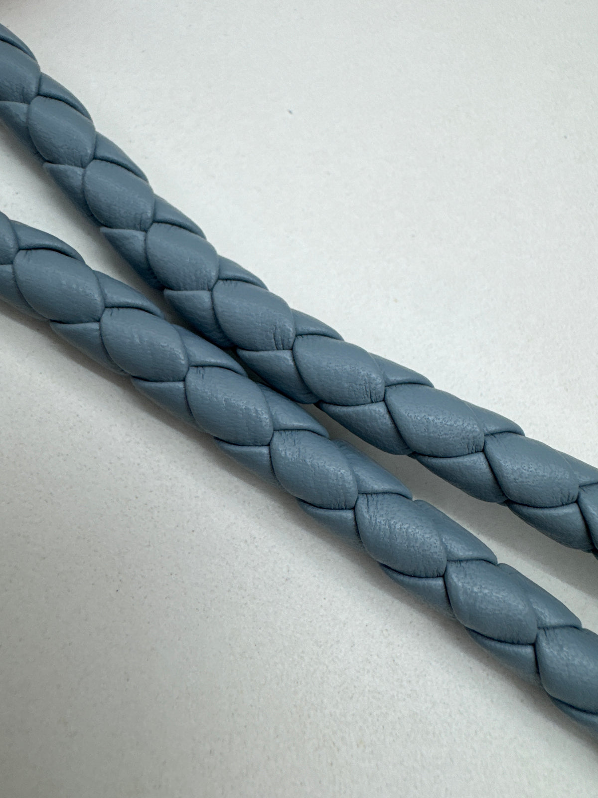 BV Andiamo Small 礦物藍 Mineral