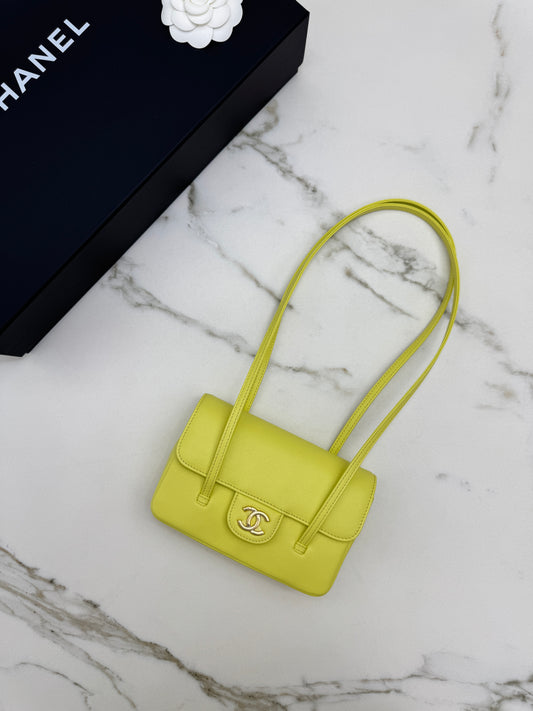 CHANEL Mini Preppy Coco 黃色