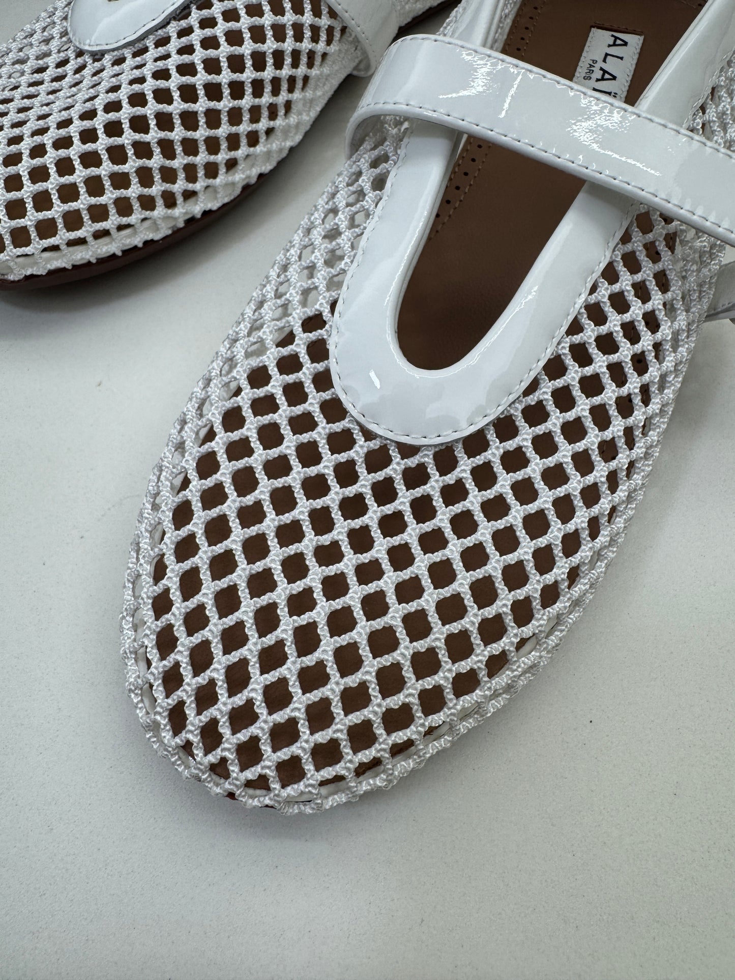 ALAIA 漁網芭蕾舞鞋 白色