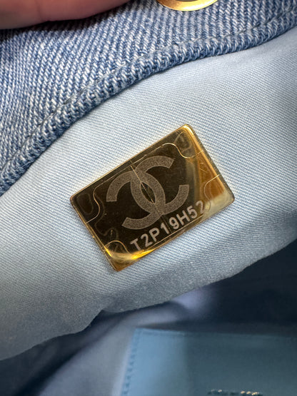 CHANEL 25 Bag 淺藍牛仔Small