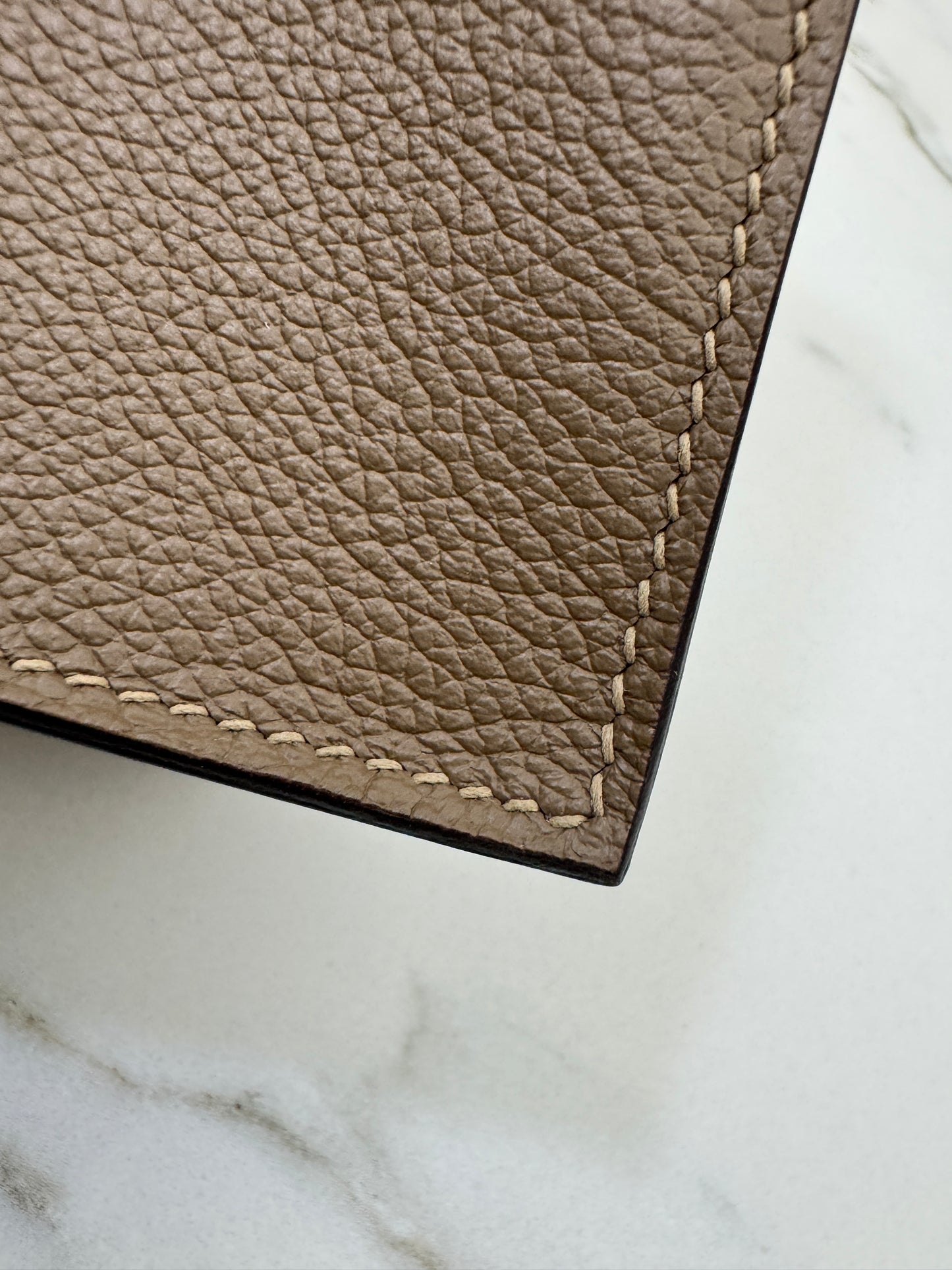 HERMES Kelly Danse 馬爾法米金扣 Evercolor 8Q GHW