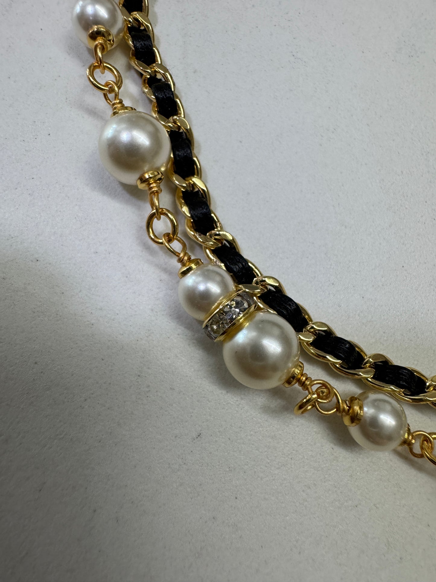 CHANEL 24K 珍珠拼穿皮鏈雙層Choker