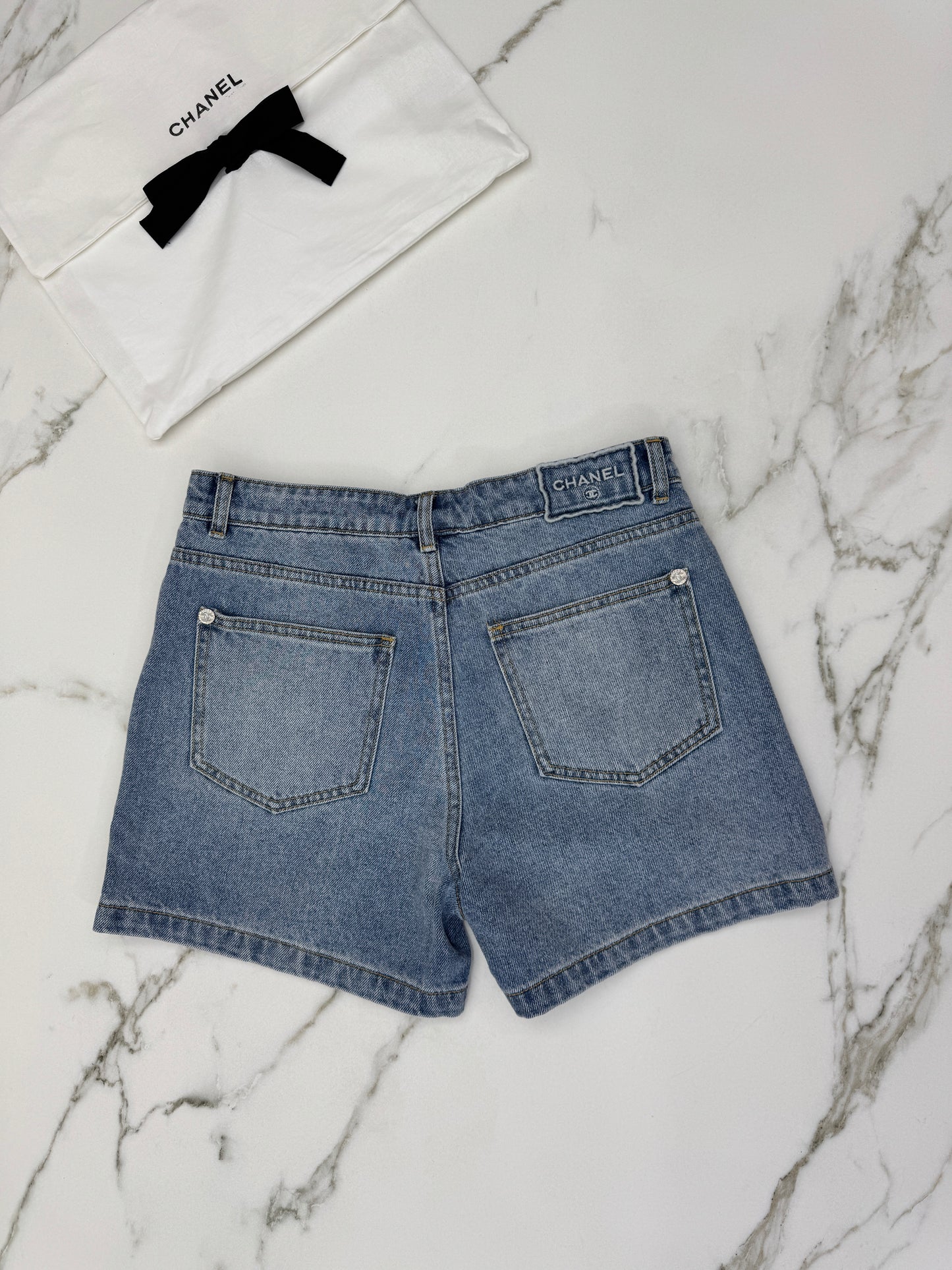 CHANEL 25M Coco Beach 牛仔短褲