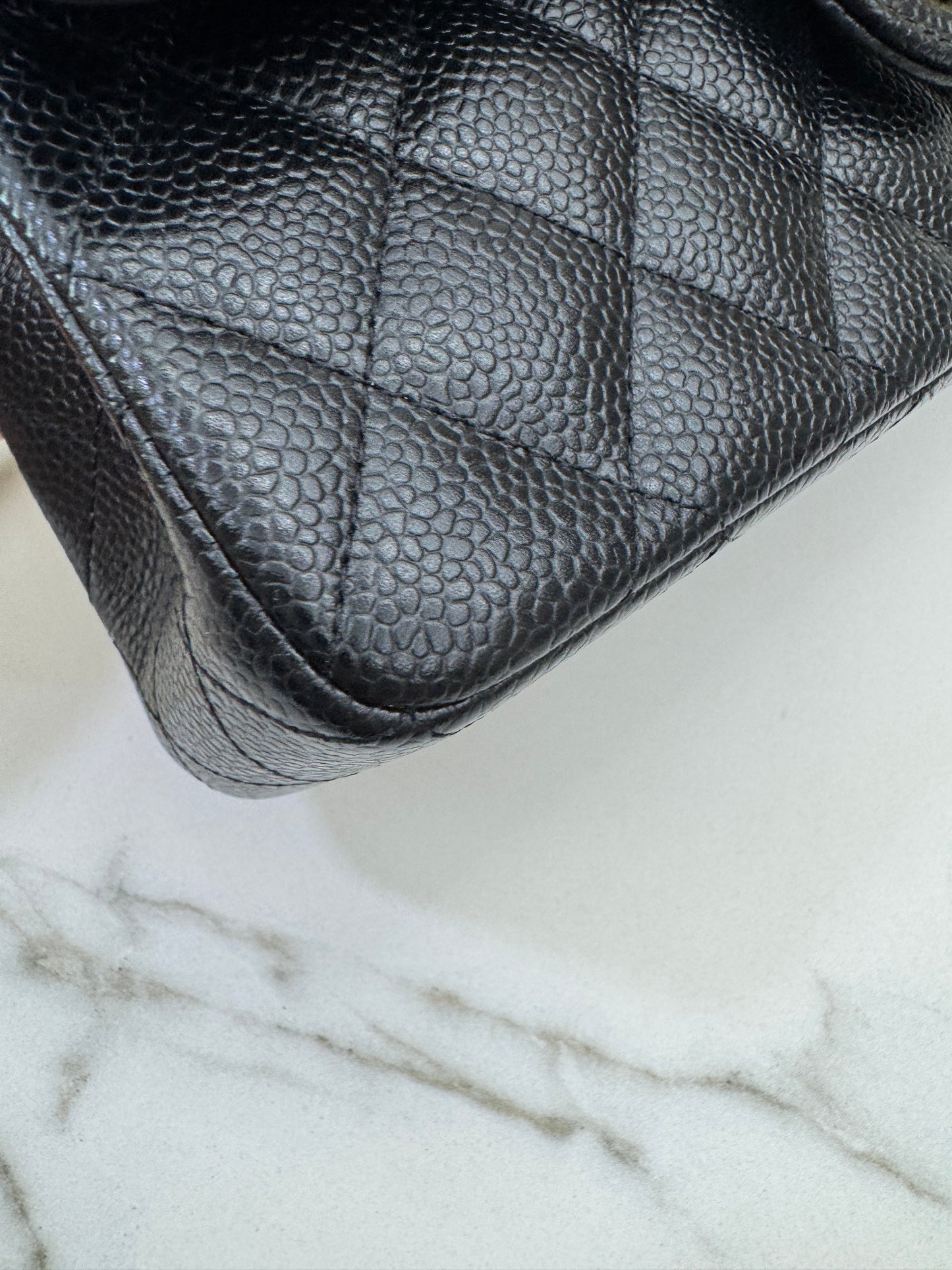 CHANEL CF23 黑金牛 CF Small