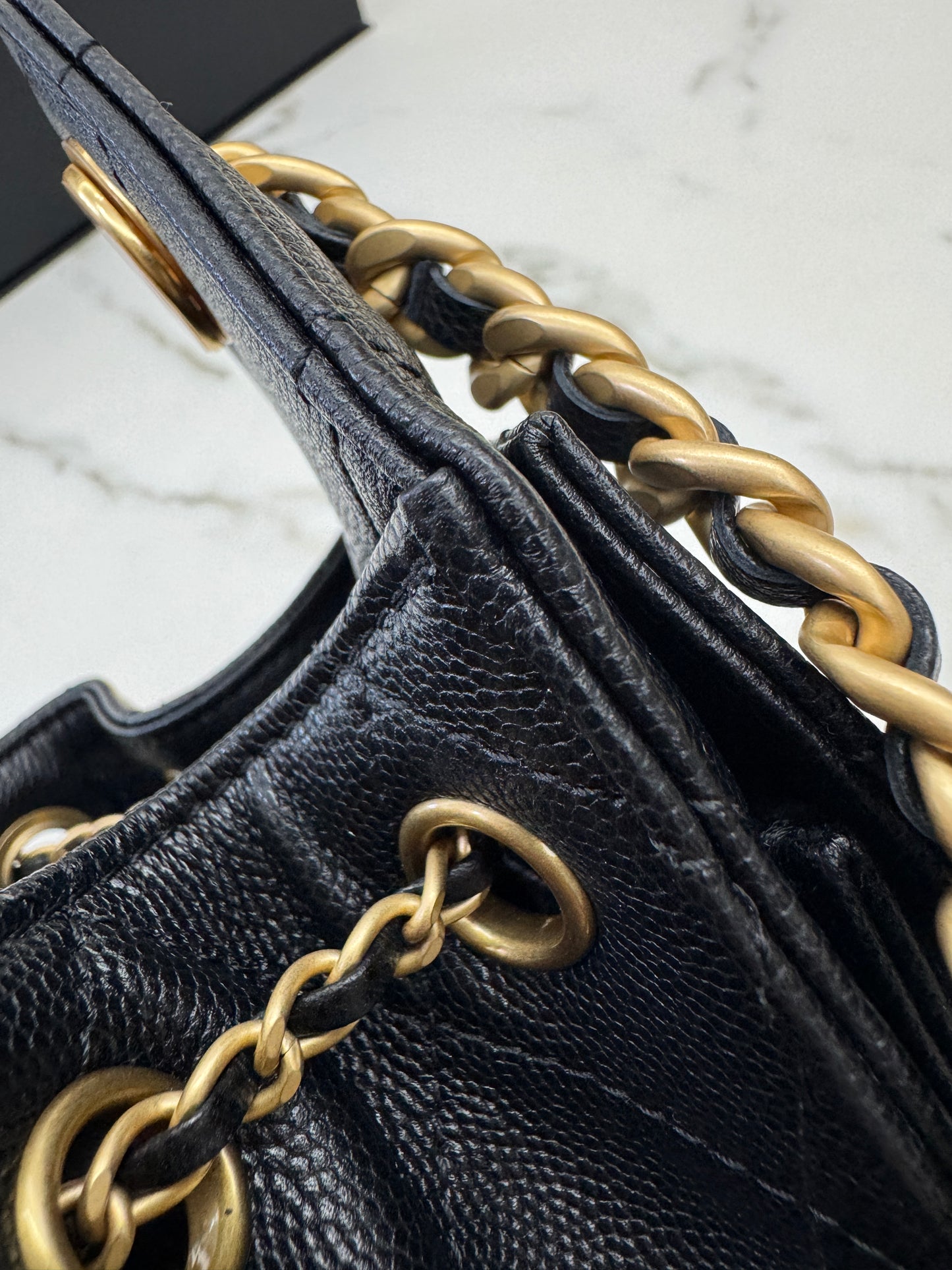 CHANEL Mini 25 Bag 黑色荔枝皮 金扣 Caviar Calfskin GHW