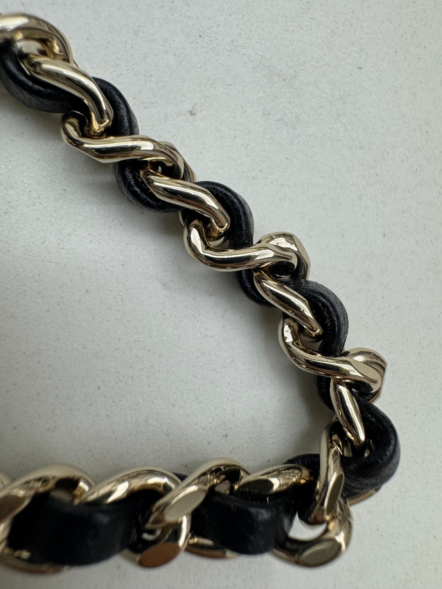 CHANEL 25K亮面淺金球 Mini CF20 Pearl Crush