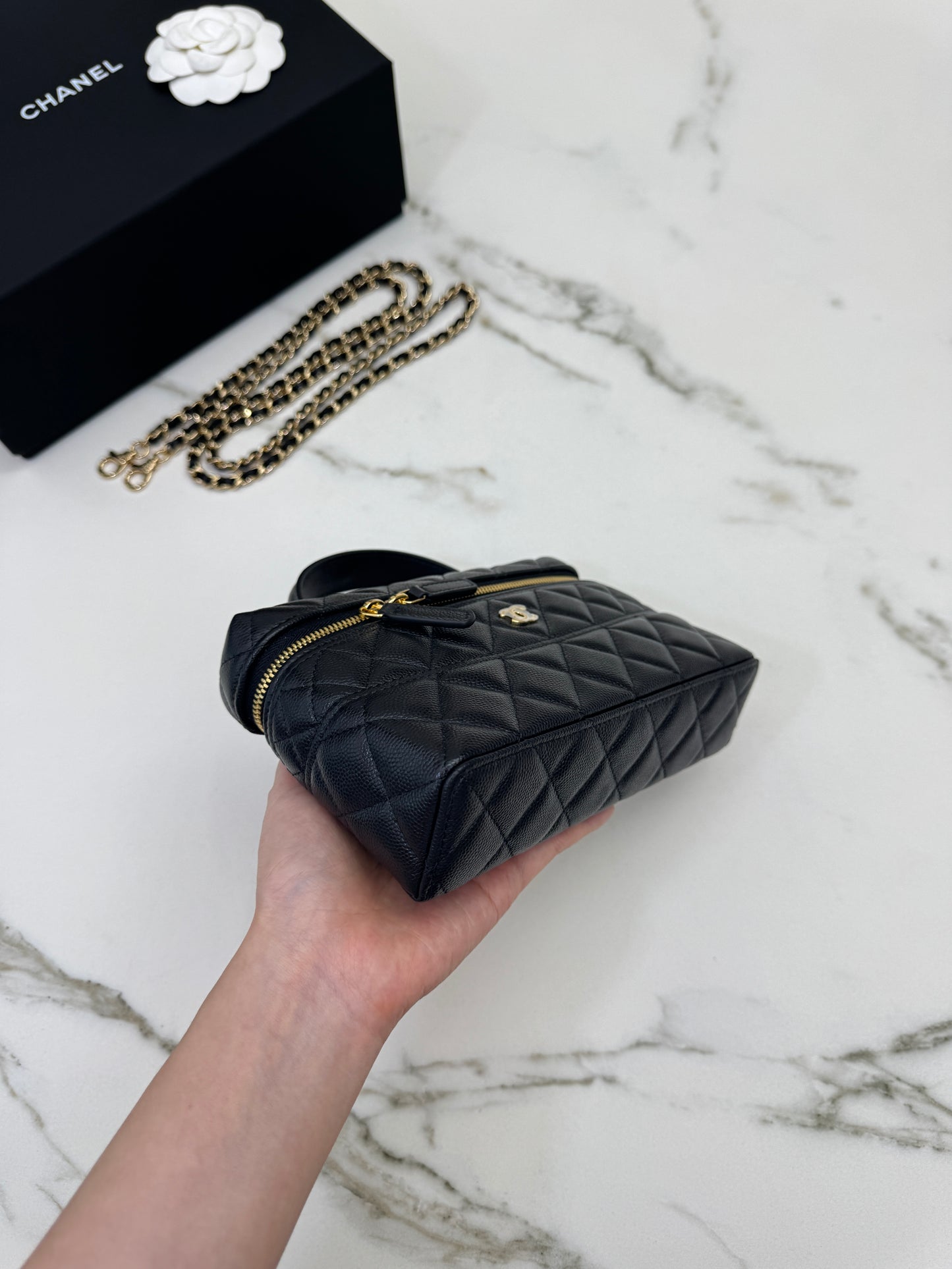 CHANEL 26B 新版腰線LP盒子包 Vanity