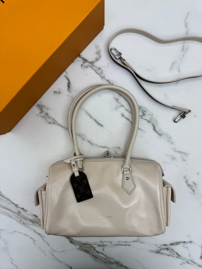 LV Speedy Cargo Vibe 白色油臘皮