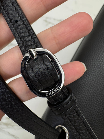 CHANEL Maxi Flap 大號38cm 黑銀