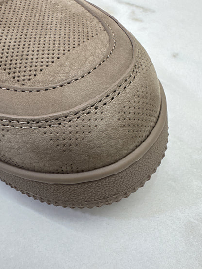 LV Trainer 大象灰 1AH618