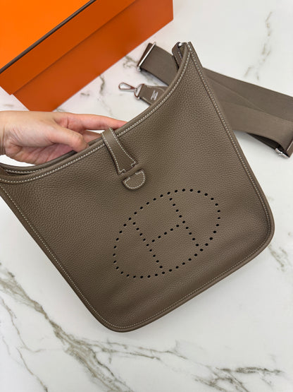 HERMES Evelyne 29 大象灰銀扣