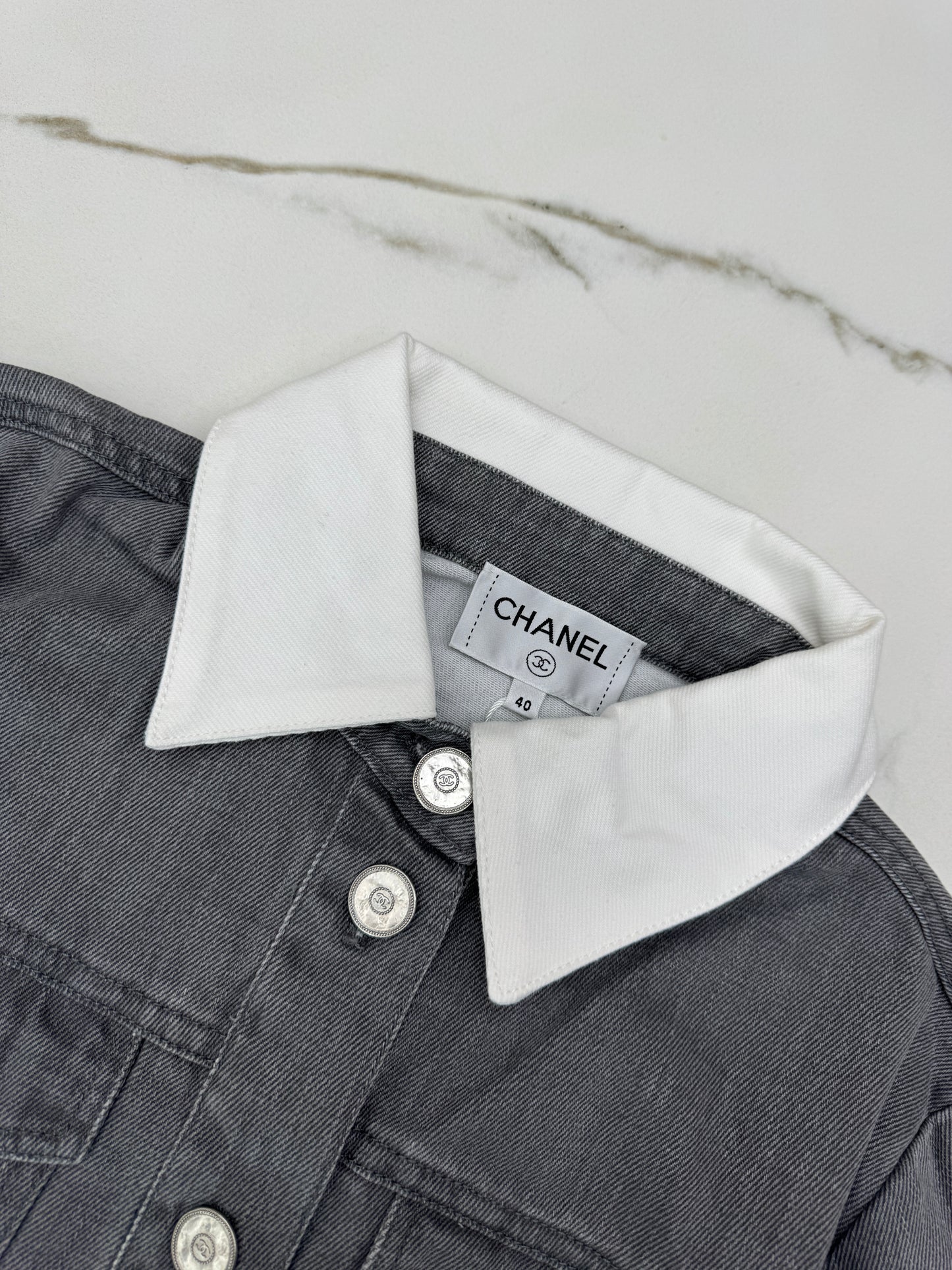 CHANEL 25P 灰色牛仔外套 Denim Jacket