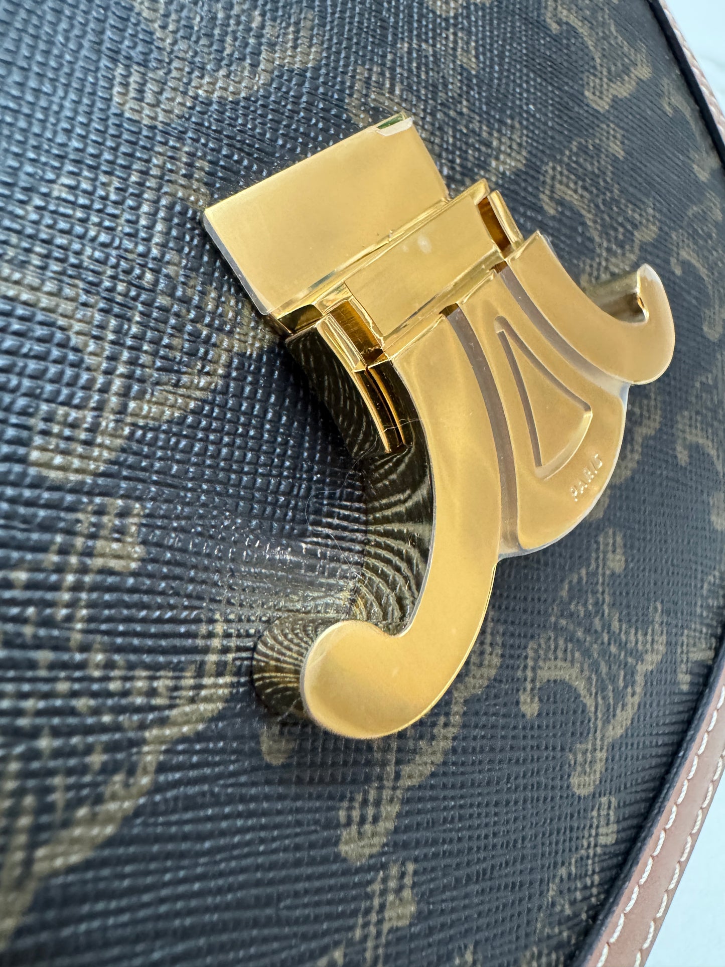 CELINE Triomphe Besace 凱旋門馬鞍包 老花Canvas