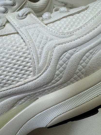 CHANEL 24S 純白運動鞋