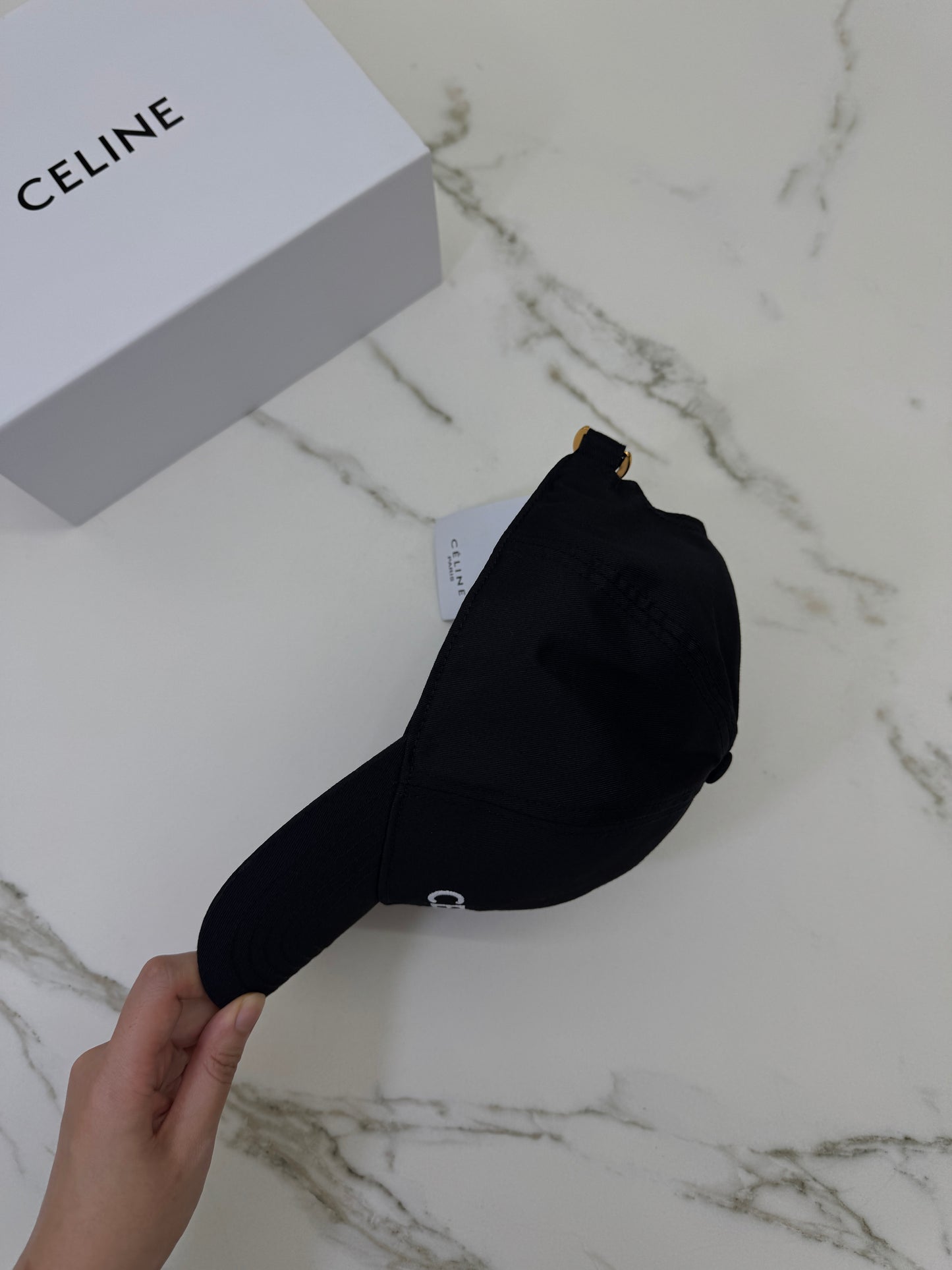 CELINE 字母鴨舌帽