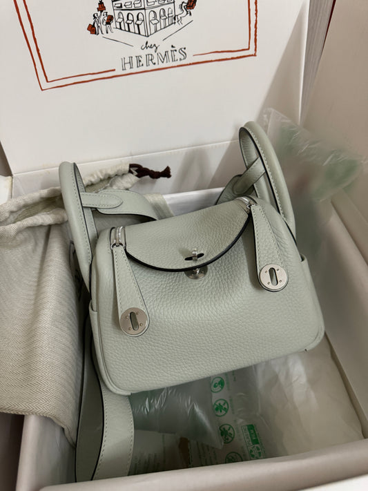 HERMES Mini Lindy 冰晶灰 TC 銀扣