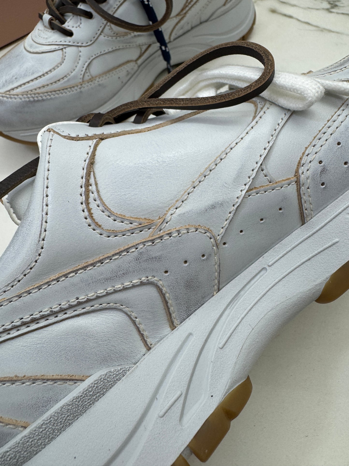 MIU MIU X NB 25年版 做舊老爹鞋￼