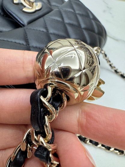 CHANEL 25K 亮面淺金球 Mini CF17 方胖子