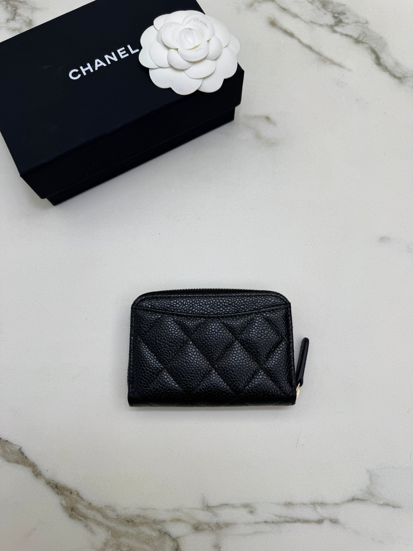 CHANEL 黑金牛拉鏈零錢包 Coin Purse