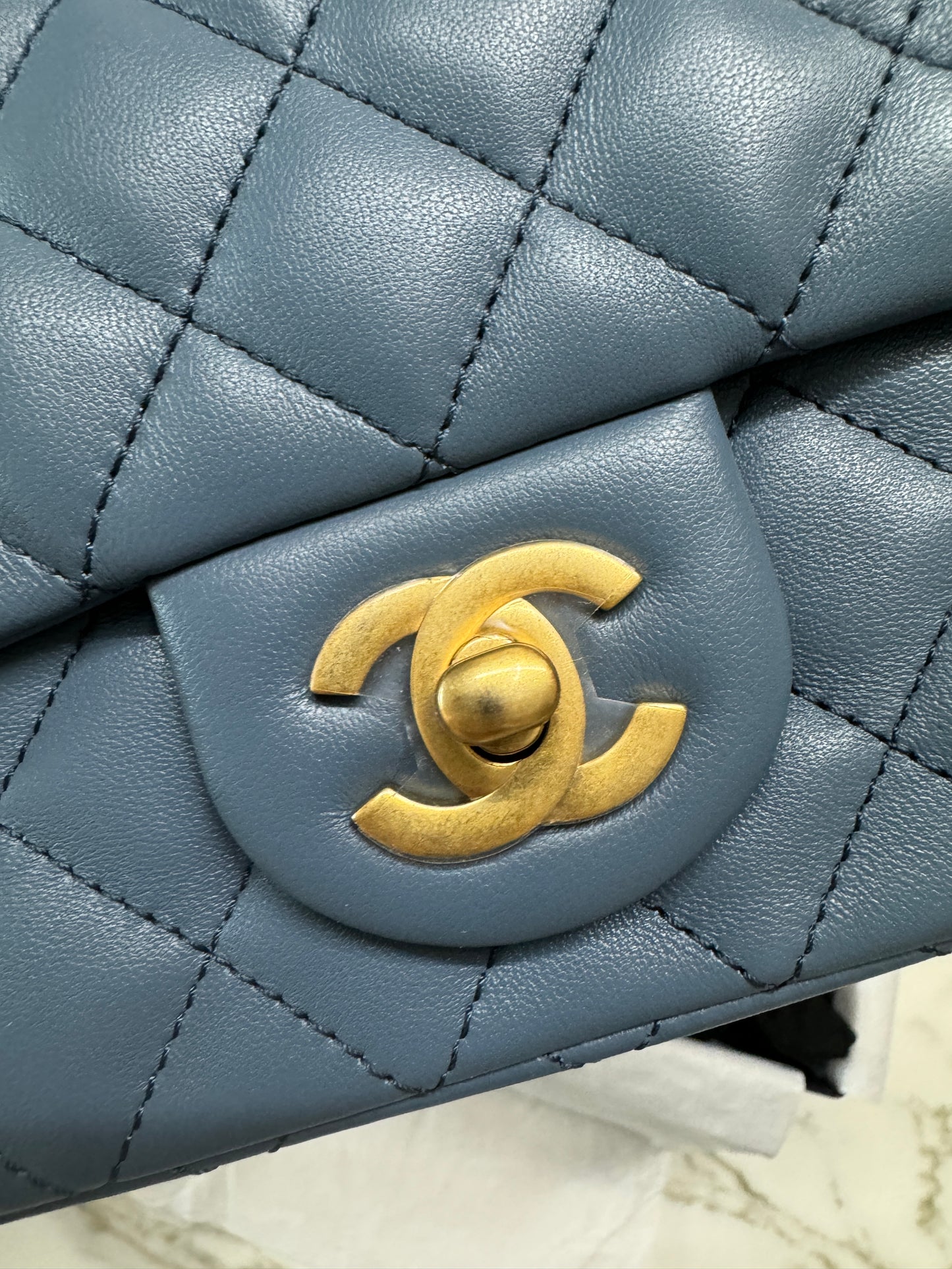 CHANEL 新金球方胖子 牛仔藍 Pearl Crush