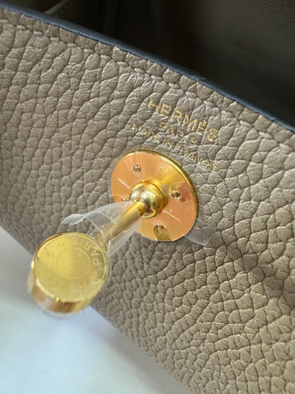 HERMES Mini Lindy II 馬爾淺米 金扣 TC