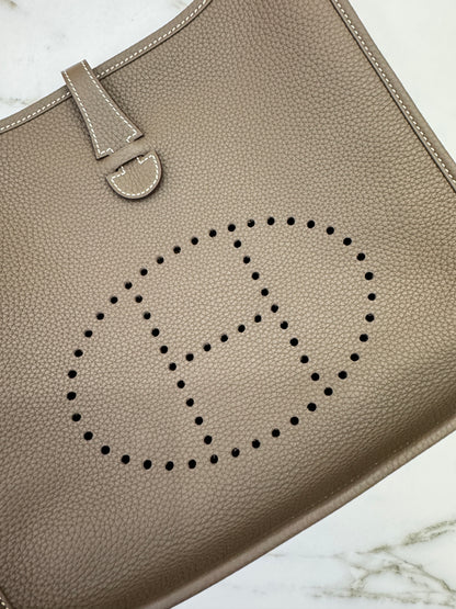 HERMES Evelyne 29 大象灰銀扣