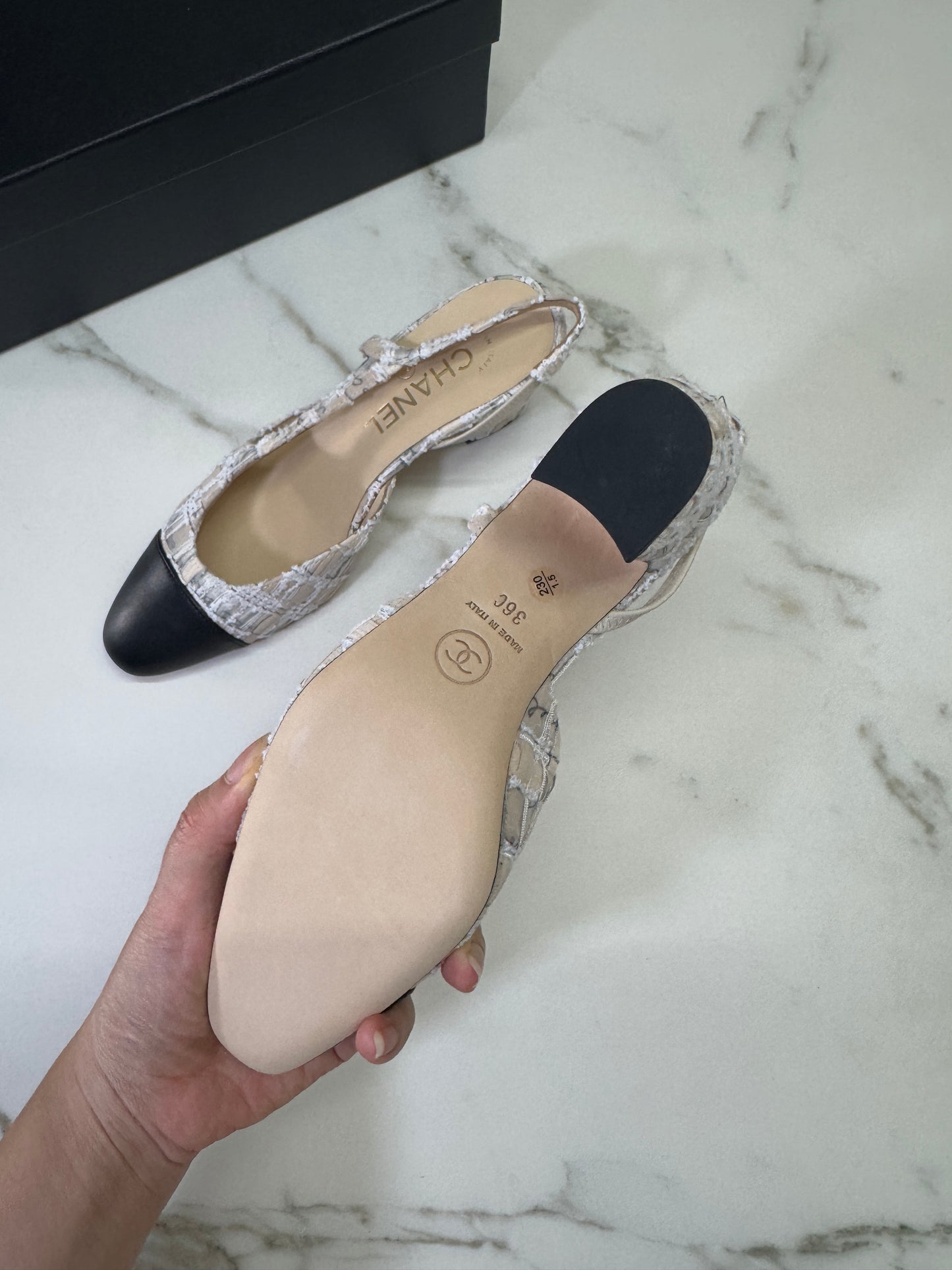 CHANEL 22P蕾絲字母 Slingback