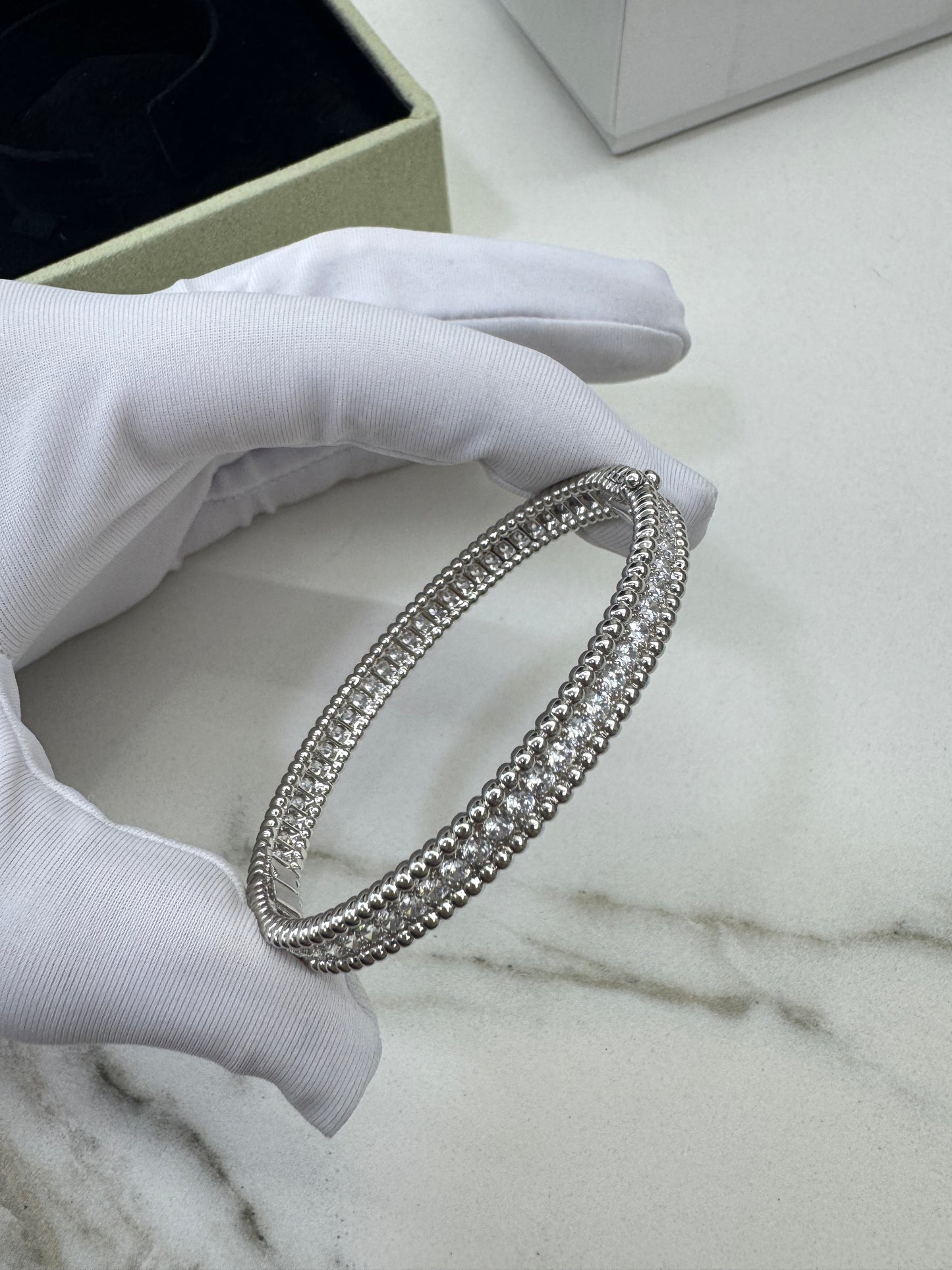 VCA Perlee Bracelet 1 Row