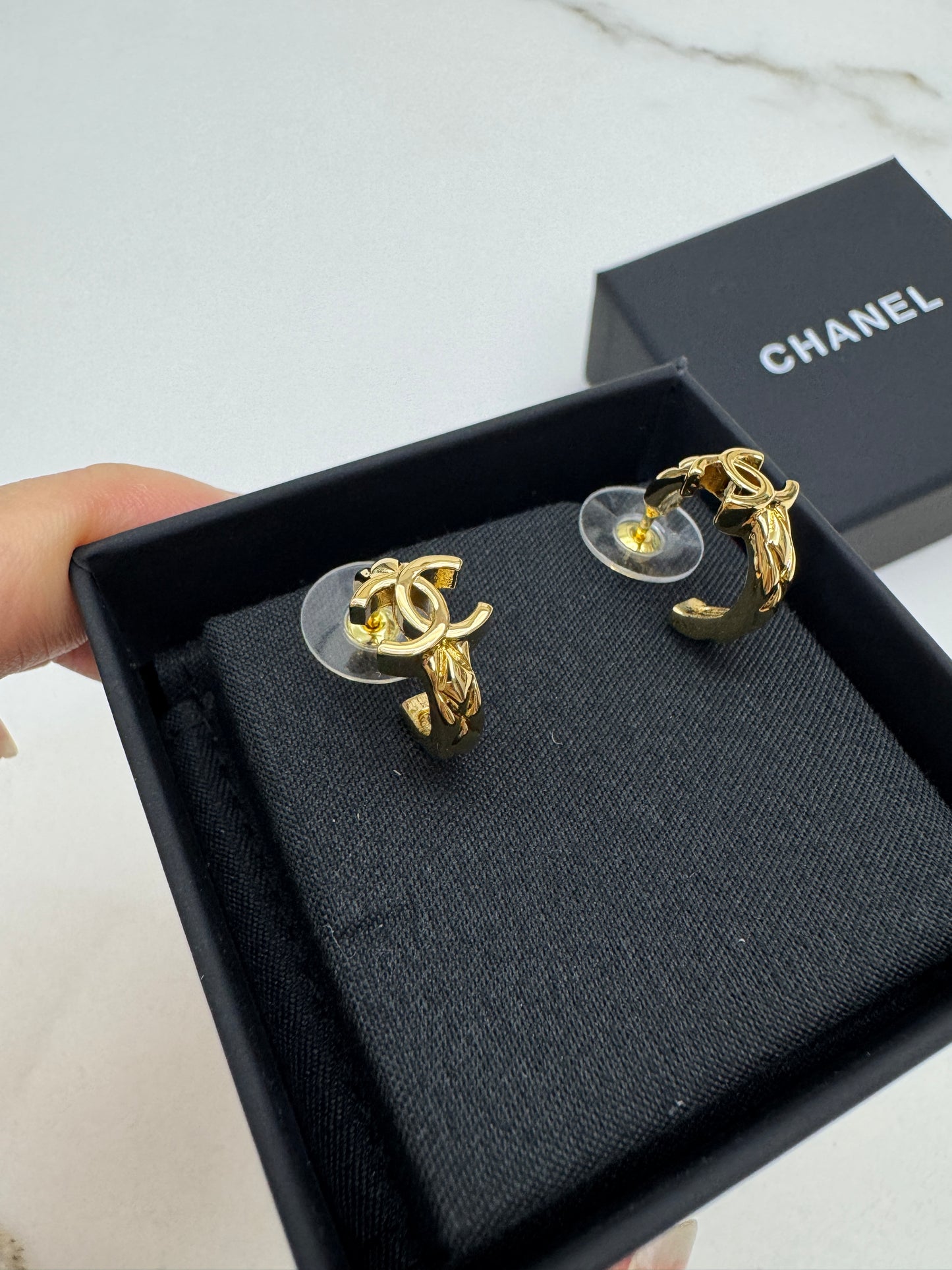 CHANEL 26P 菱格紋圈型耳環