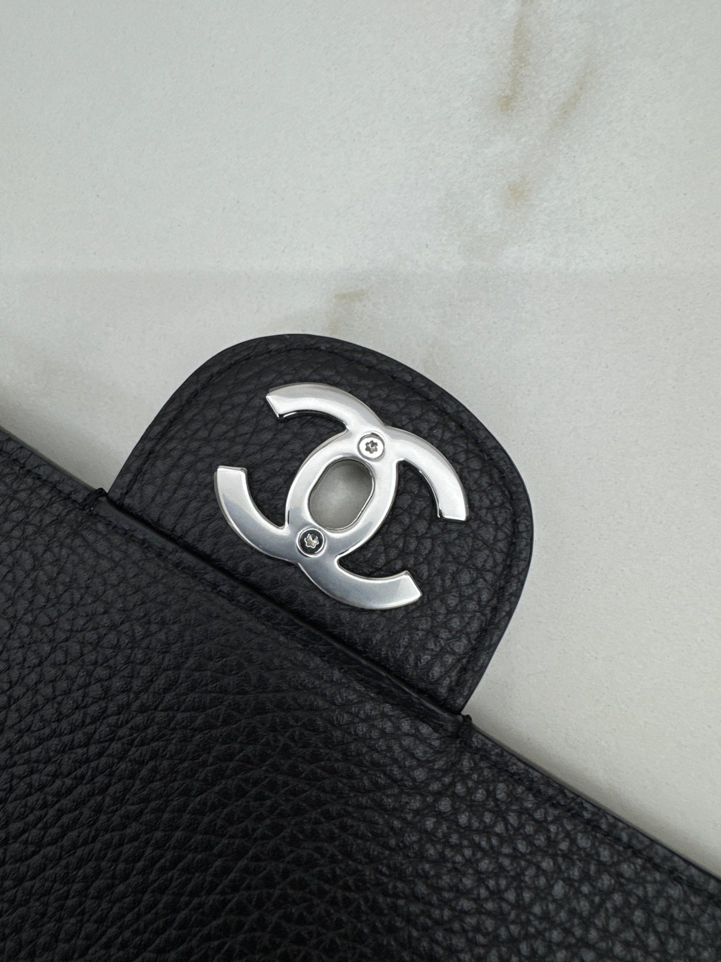 CHANEL Maxi Flap 大號38cm 黑銀