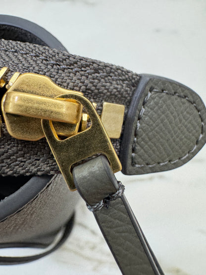 CELINE Belt Bag Nano 深灰色