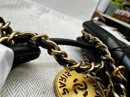 CHANEL Mini 22bag 黑金