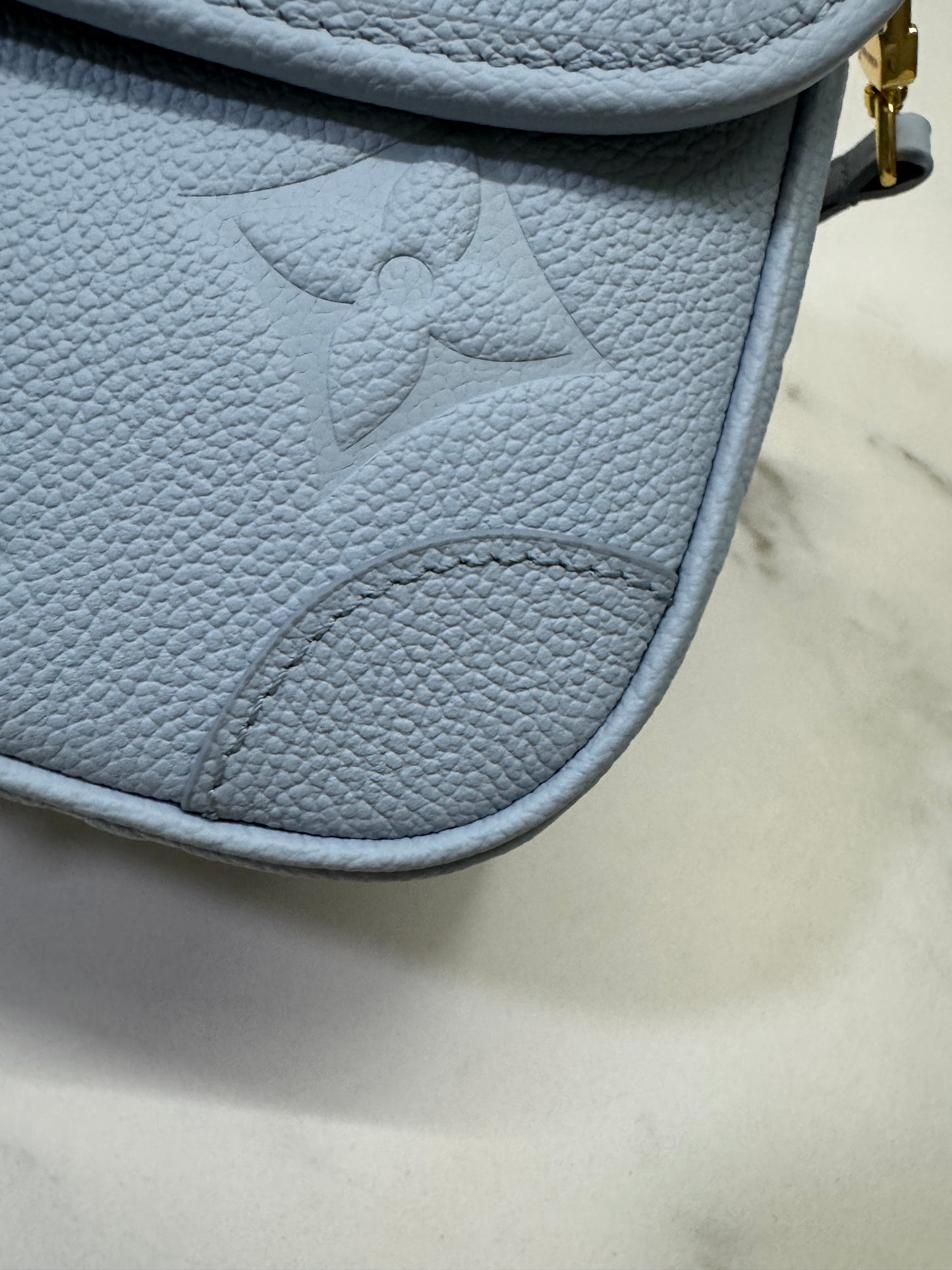 LV Diane 全皮粉藍 Baby Blue