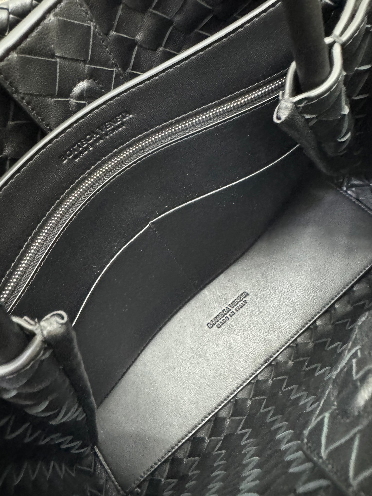 BV Andiamo Medium 黑銀