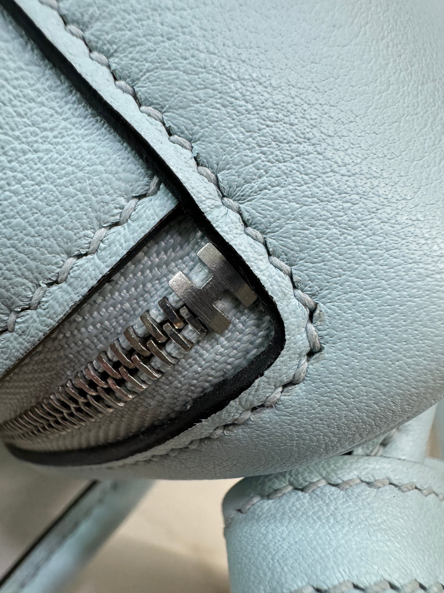 HERMES Mini Lindy 霧霾藍T0 銀扣 swift