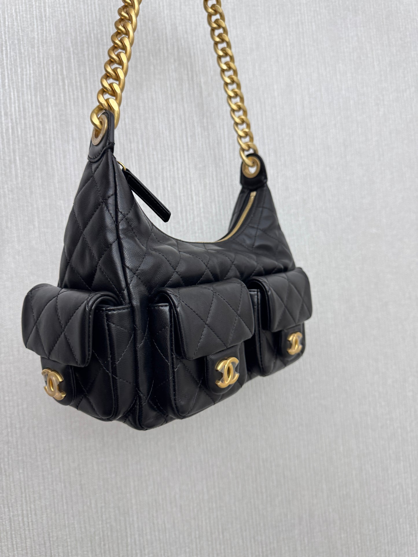 CHANEL 25C 多口袋Hobo 黑色