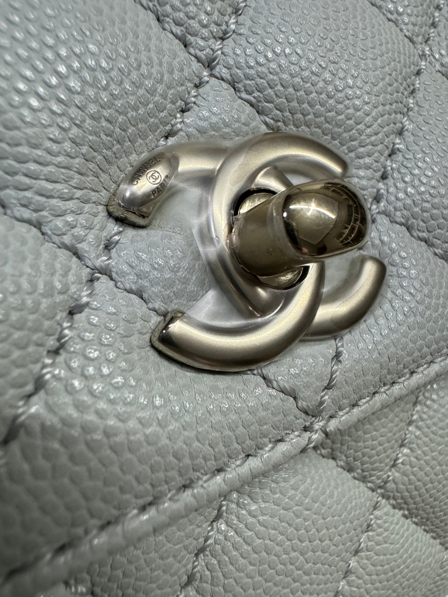 CHANEL Cocohandle 冰川藍 24P Small