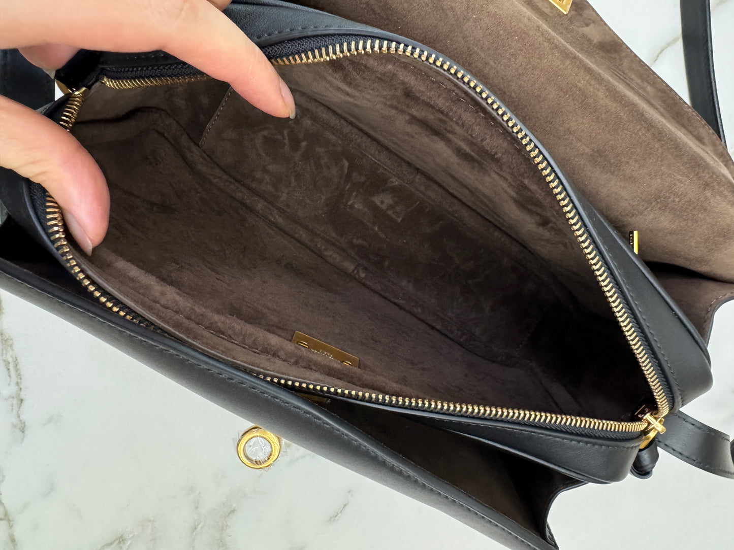 BALENCIAGA Le 7 Hobo