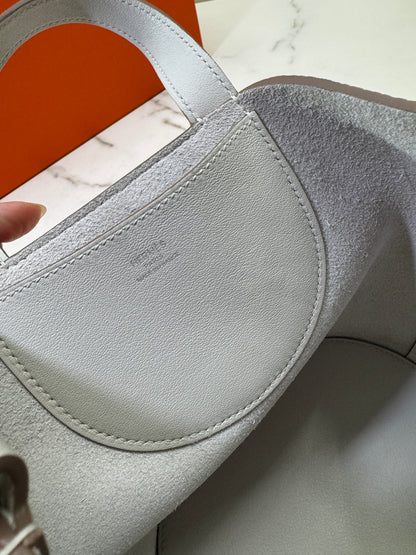 HERMES In The Loop 豬鼻菜籃子 M4奶灰色銀扣 Gris Pale PHW