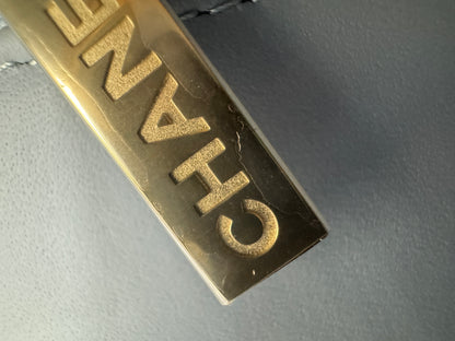 CHANEL 22B 淺藍牛仔 Mini CF20