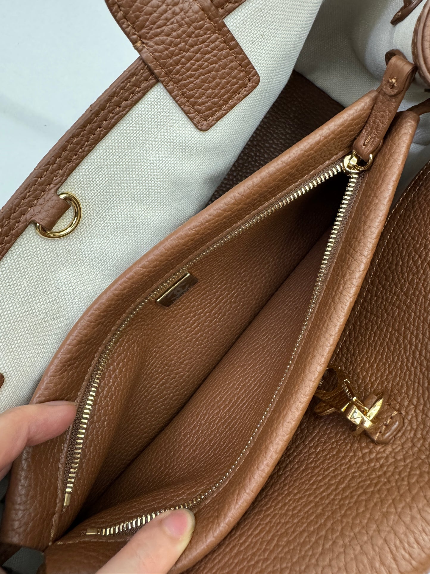 CHANEL 26S Shopping Bag 法棍包 焦糖棕