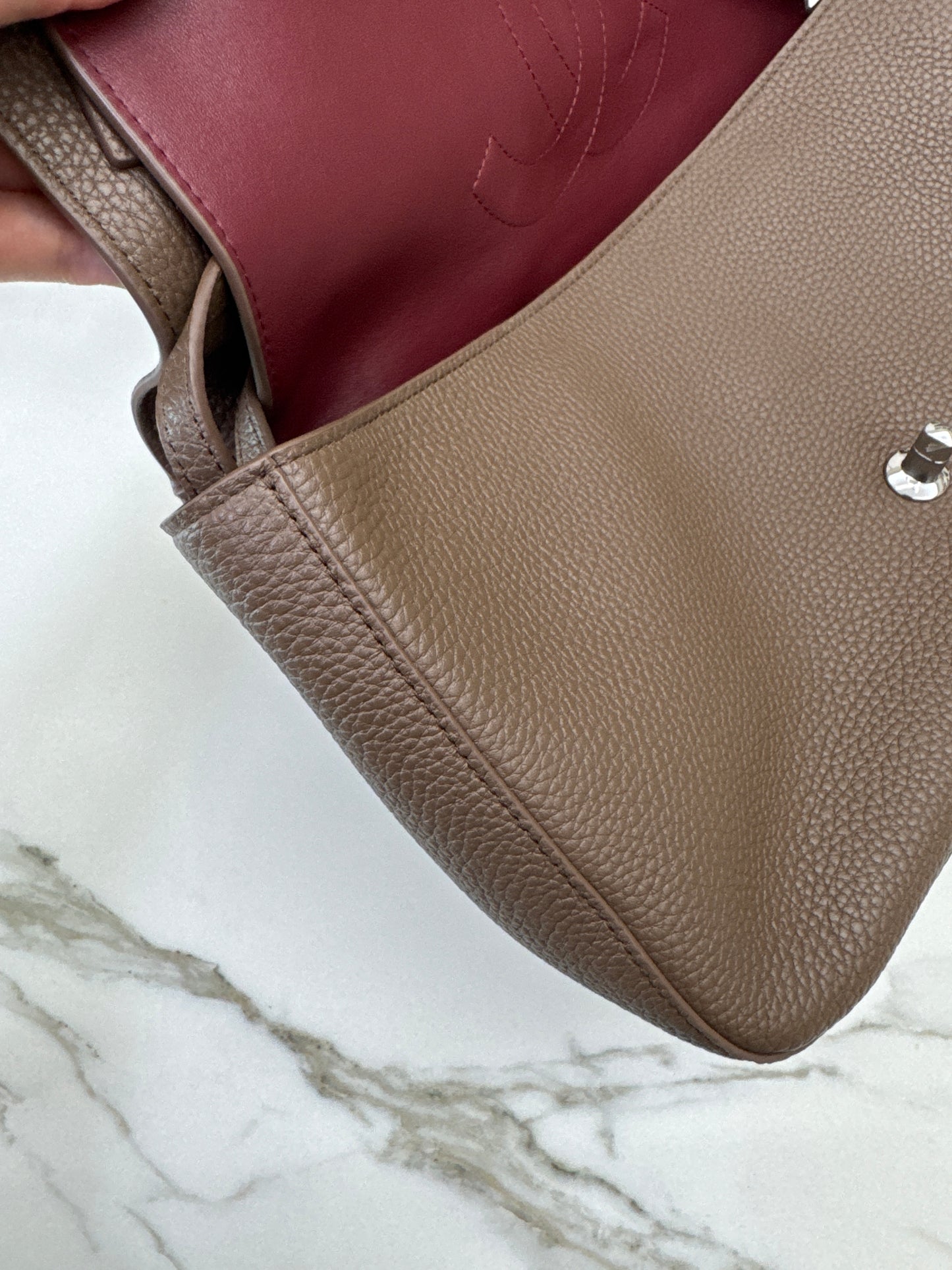 CHANEL Maxi Flap Small 32cm 大象灰/ 深卡其色 Dark Khaki