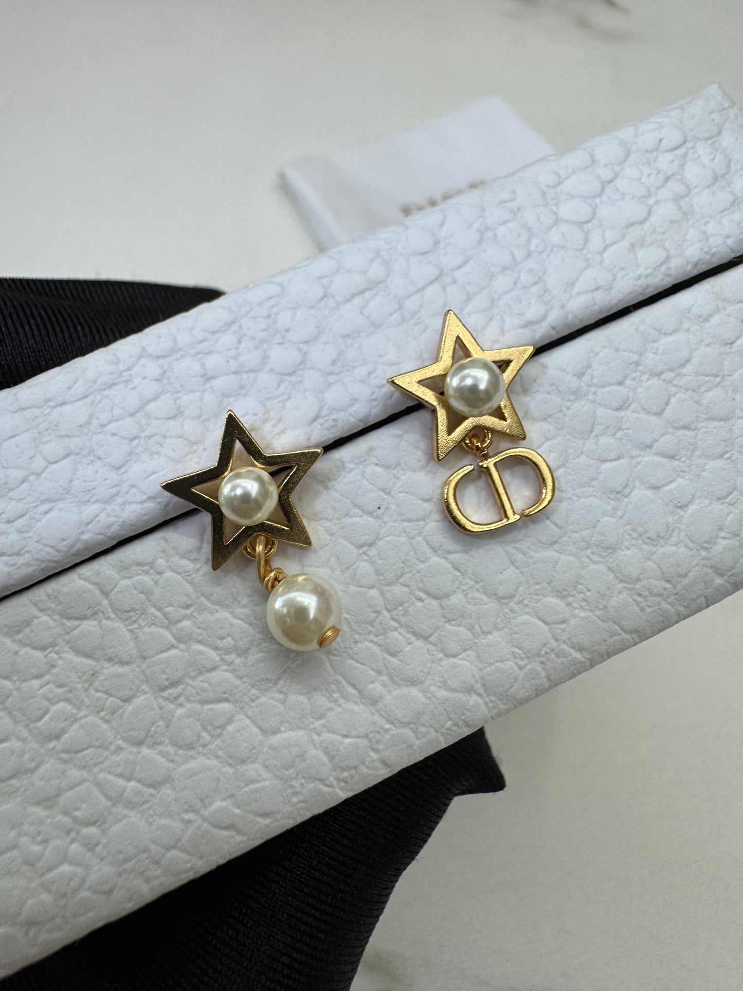 DIOR 星星珍珠耳環
